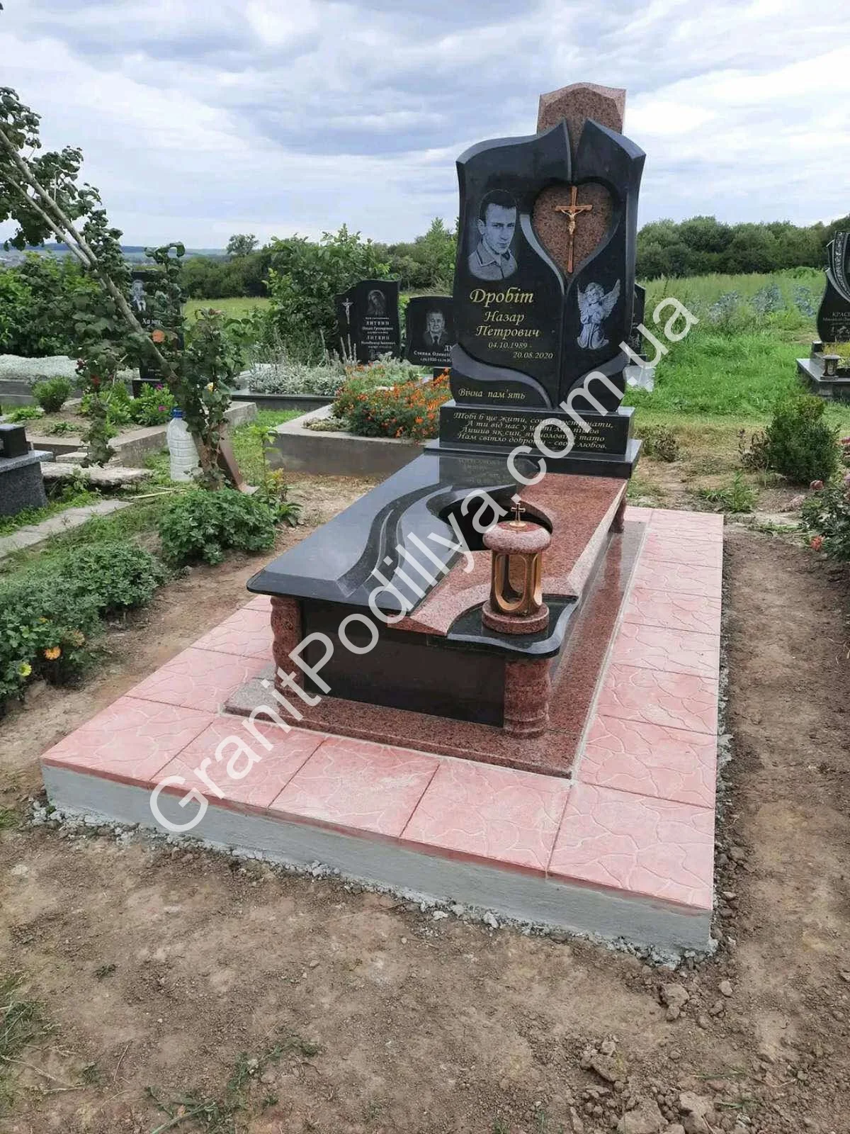 Європейський пам'ятник - Кам'янець-Подільський | GranitPodillya